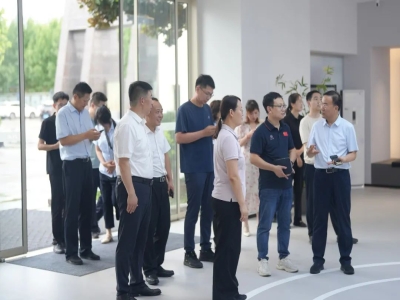 綠色建材產(chǎn)業(yè)鏈融鏈固鏈再發(fā)力！哈工大王代玉教授一行蒞臨天意機(jī)械、卓越精工考察調(diào)研